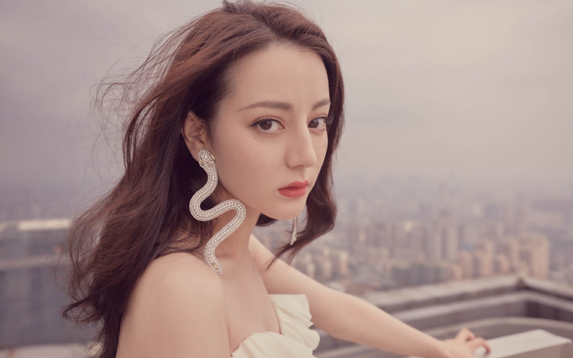 LEYU SPORTS中国官方网站-中国女排副攻提升拦网能力明显，中国女排副攻手排名