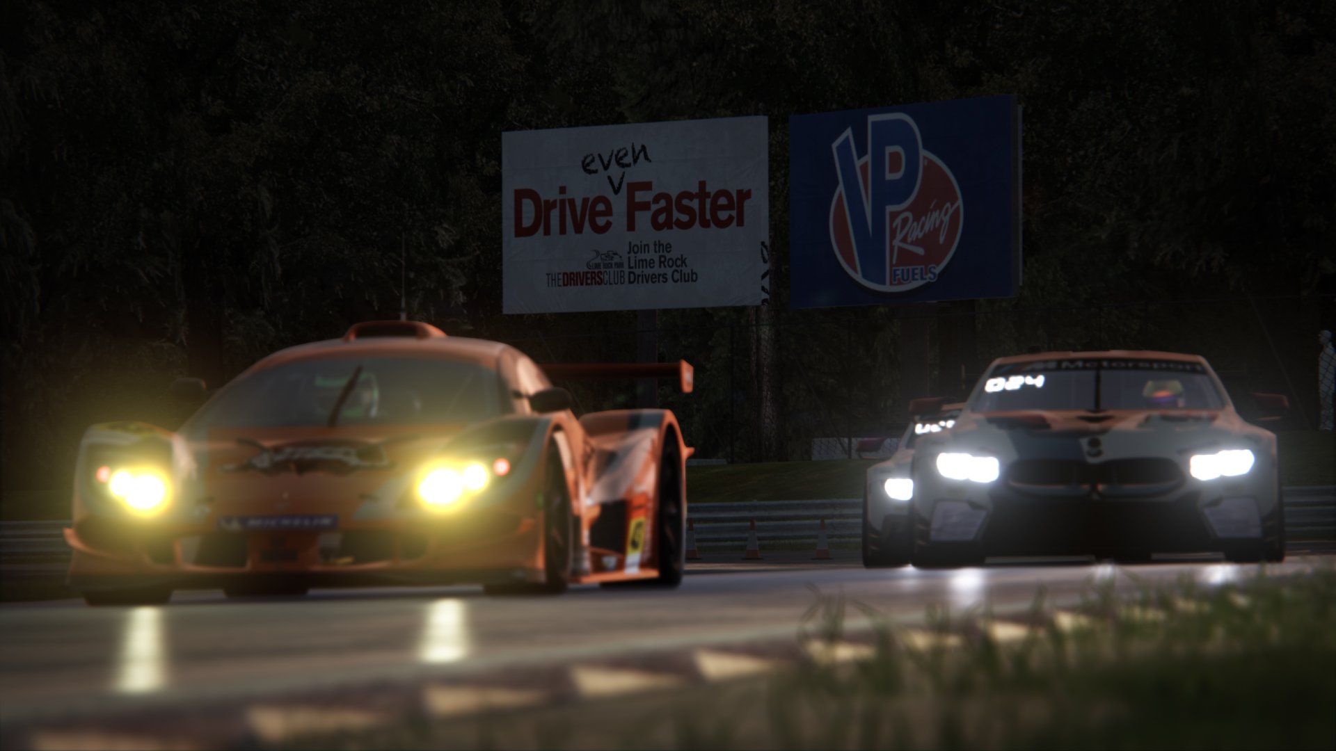 独行侠训练中尝试多套防守阵型应对不同对手,独行侠阵容首发